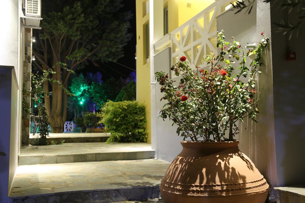 Sea Sun Aparthotel Plomari Exterior photo